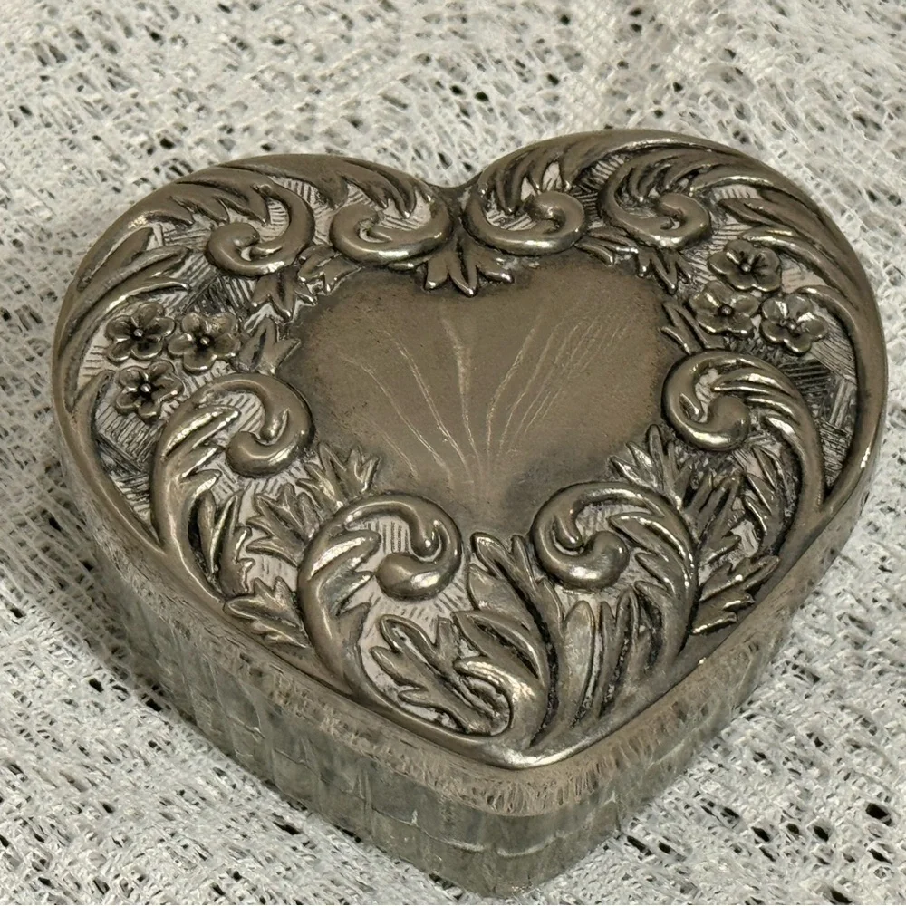 Heart Shaped Scrolled Silver Plated Glass Trinket Box with Mirror Under Lid